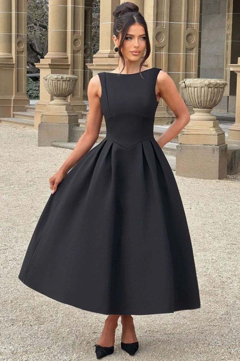 Black dresses that flatter petite frames