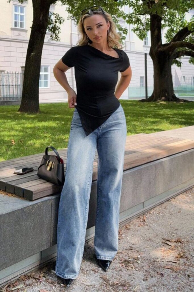 A Petite Woman Wearing A Petite Boyfriend Jeans